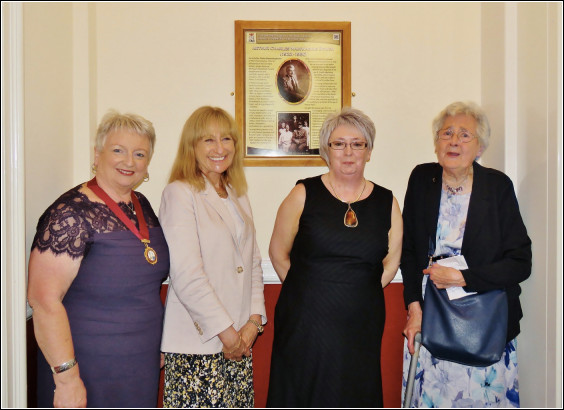 Deris, Judi, Mary and Helen Deris, Judi, Mary and Helen